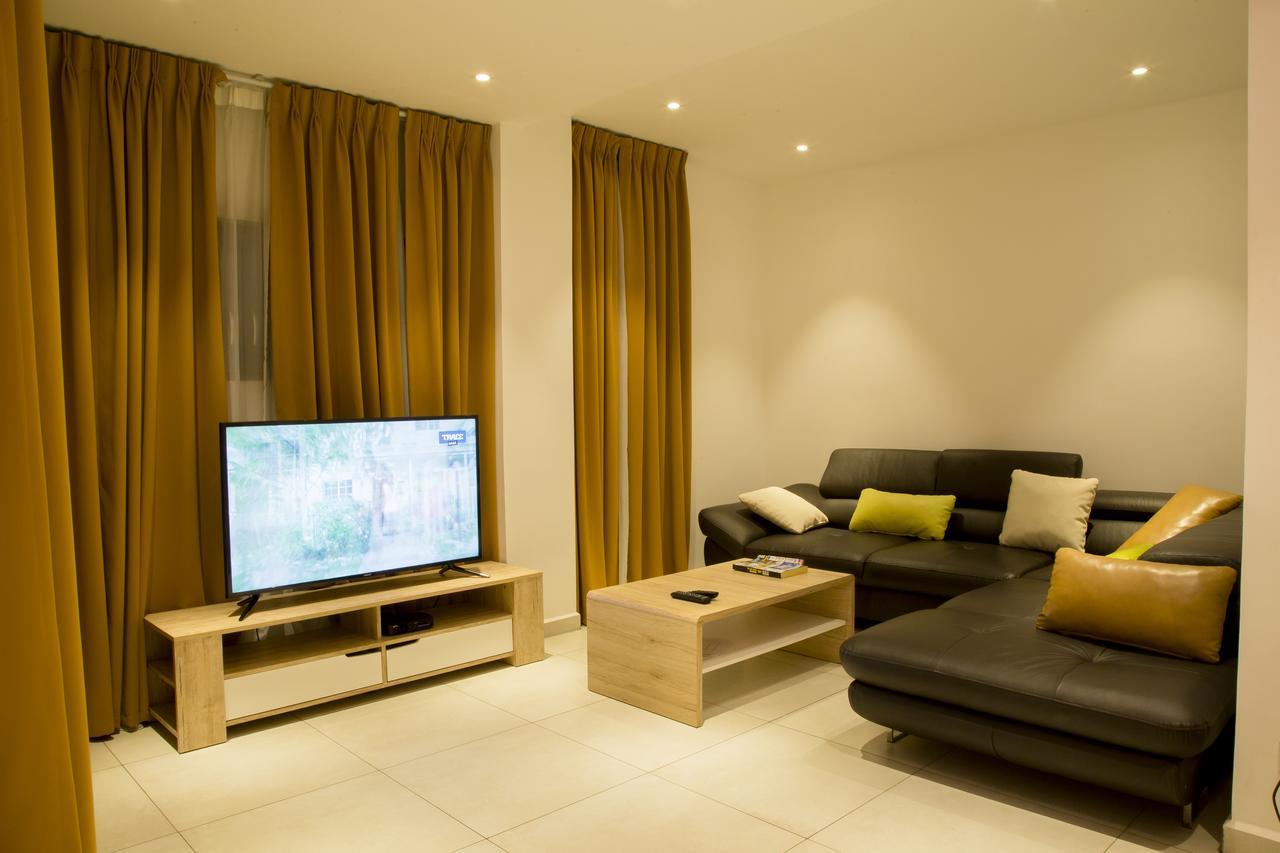 Suncity Hotel Apartment 아크라 외부 사진
